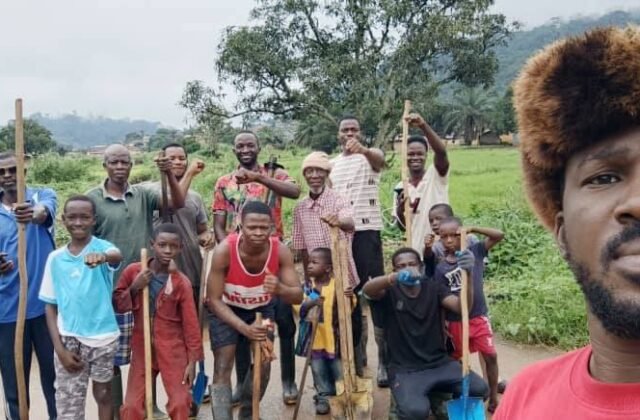 Quartier Mohamed 5 : les jeunes mobilisés pour le curage de la rivière Zaza Zia